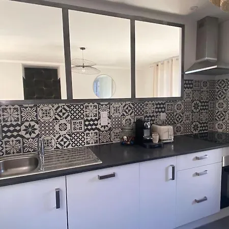 Les Cles De Apartment *